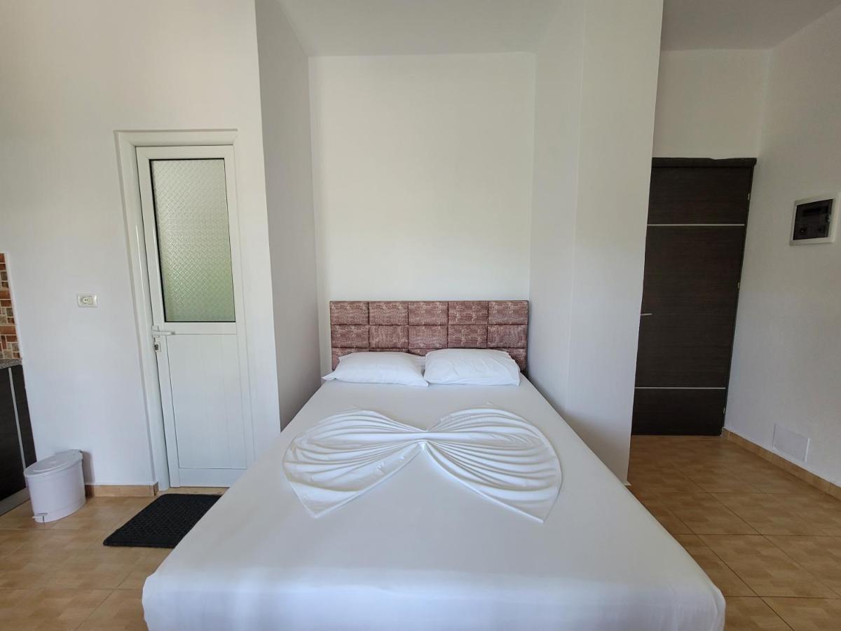 Villa Roku Ksamil Dış mekan fotoğraf