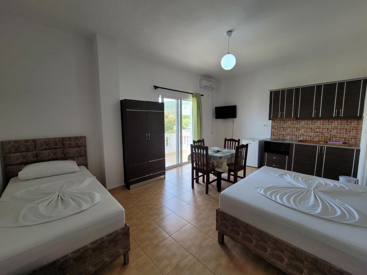 Villa Roku Ksamil Dış mekan fotoğraf